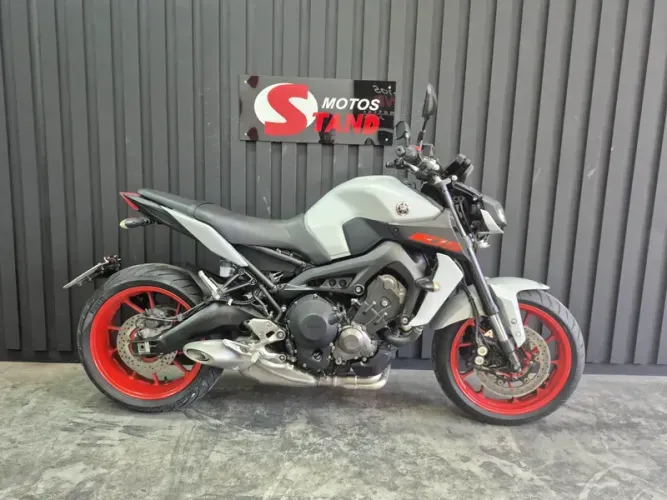 Yamaha MT-09 800 cc