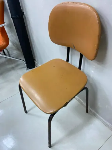 Cadeira de ferro 
