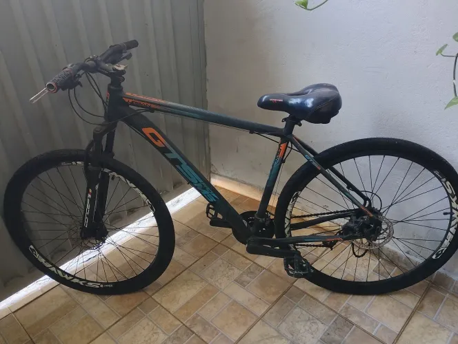 Bicicleta equipada top de linha