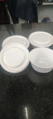 Embalagem de 300 ml pequena com tampa 