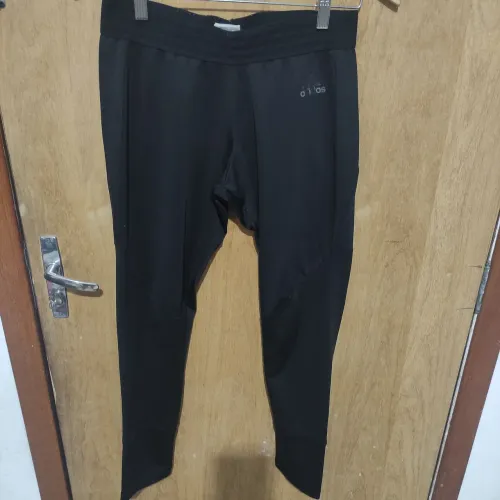 Calça legging Adidas tam M