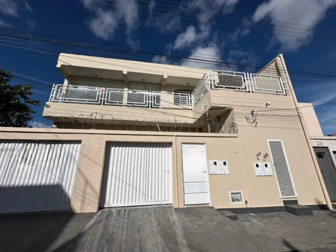 Casa para Aluguel - Segundo Pavimento com Entrada Individual Bairro Monte Alegre - Montes