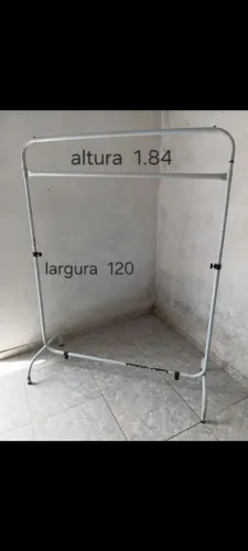 Arara de chão