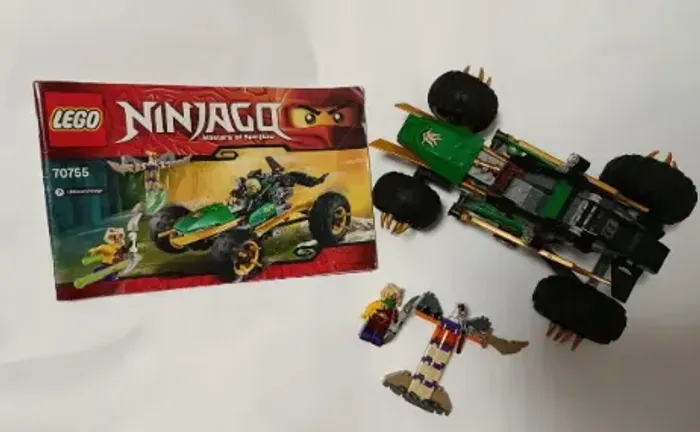 Lego Set 70647 Ninjago Jungle Raider (Não incluido a minifigura do Lloyd)
