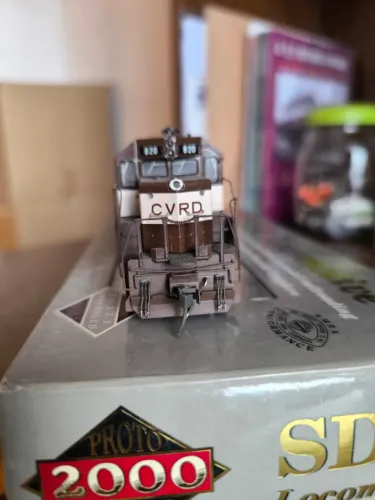 LOCOMOTIVA HO SD45 EFVM - PROTO 2000