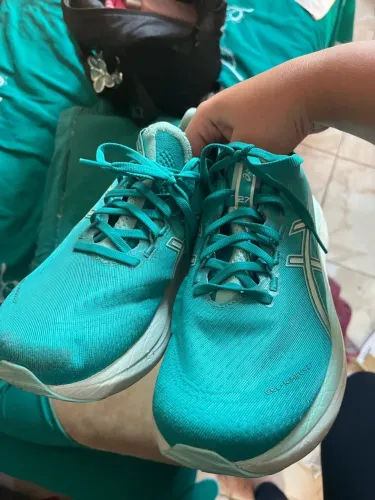 Tênis asics nimbus 27