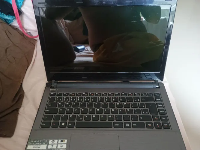 Notebook Login - Intel Core i5 | Para Reparo ou Aproveitamento de Peças