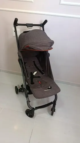 Carrinho de bebê compacto nano Fisher-Price 
