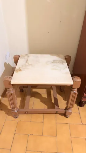 Mesa de Centro Rústica com Tampo de Mármore