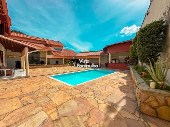 Casa à venda | 784 m² | 8 quartos (3 suítes) | 6 vagas | Copacabana | Belo Horizonte/MG