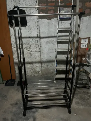 Arara De Roupas Cabideiro