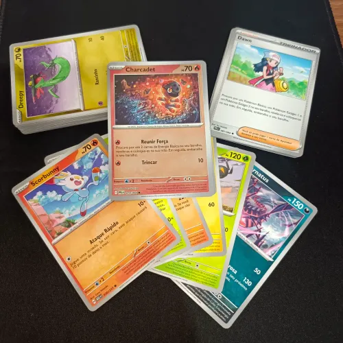 Lote com 56 cartas Pokémon TCG com 56 cartas com 5 brilhantes LT2