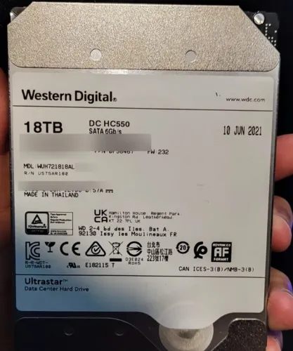 HD WD Ultrastar DC HC550 18TB WUH721818ALE6L4 SATA, usado no estado, final 6H3T