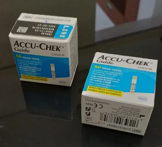 DUAS caixas de Tiras-teste de Glicemia Accu-Chek Guide com 50 tiras, cada caixa
