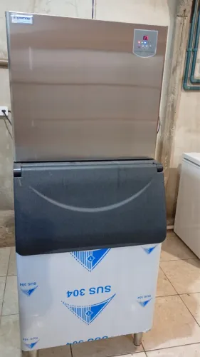 Máquina de gelo potável 