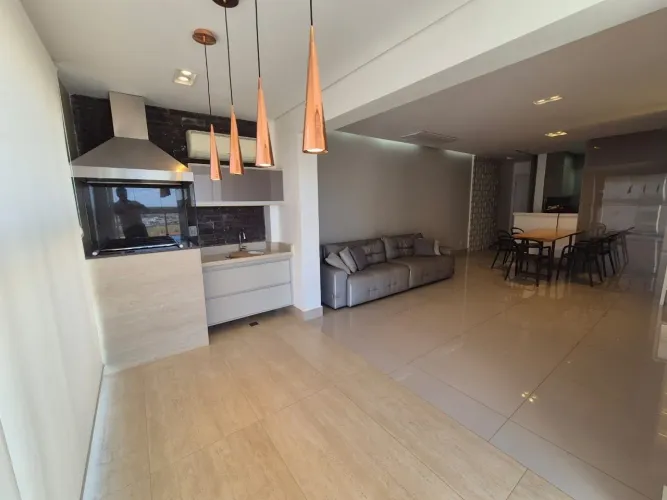 Apartamento à venda no bairro Jardim das Acácias em Uberlândia