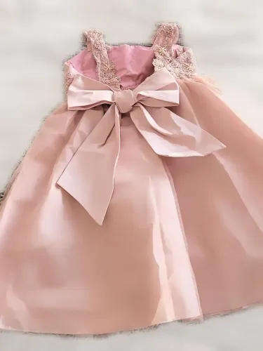 Vestido rosa infantil
