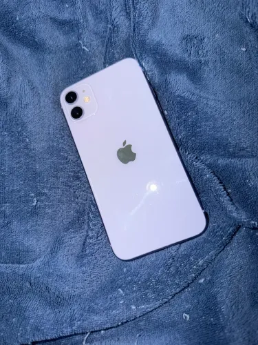 iPhone 11 Lilás 128gb