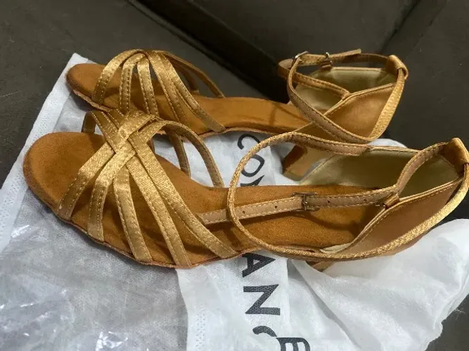 Sandália para dança NOVA
