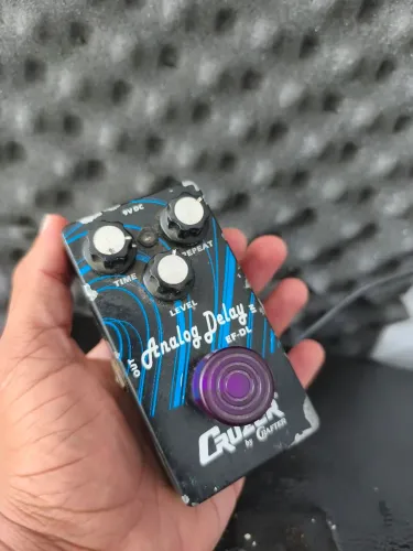 Pedal Analógico de Guitarra 
