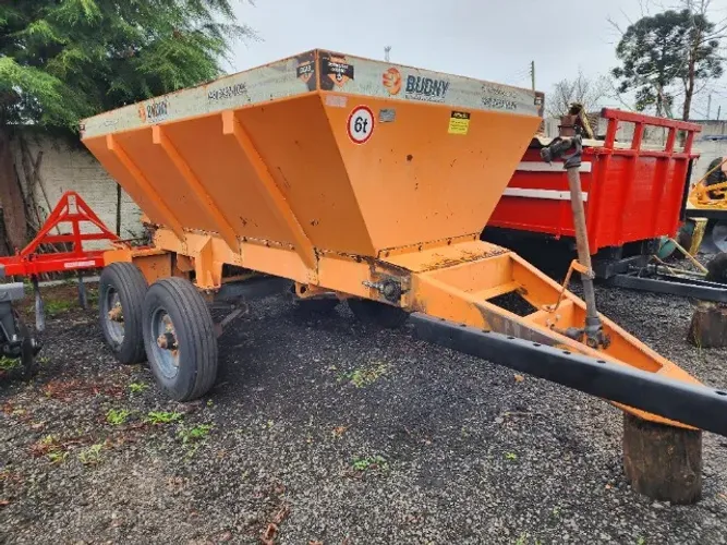 Distribuidor de Calcário e Adubo Budny 6000 kg, Modelo: DCAB6000, Ano: 2020