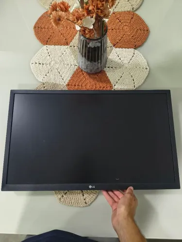 Monitor LG 24 polegadas 75hz Full HD estado de NOVO