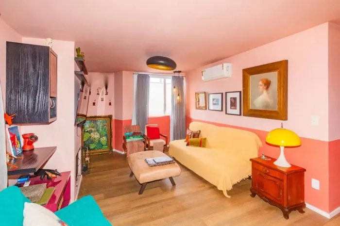 Cobertura para locação com 3 dormitórios no bairro Petrópolis, 140 m² à disposição.
