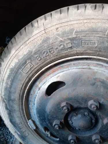 Vendo roda caminhão Chevrolet D60