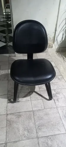 Cadeira recepção/ escritório 
