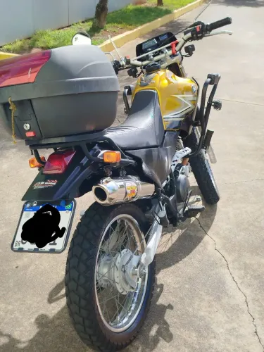 Vende-se XT- 225 ou troco