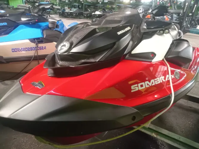 Jet ski seadoo 325 modelo RXP X RS 