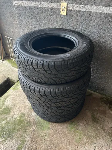 4 pneus 265/70R17