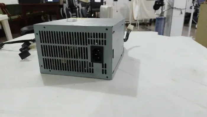 Fonte De Alimentação Delta Dps-600ub A 600w (Usado)