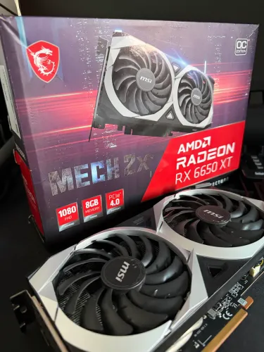 Placa de Vídeo RX 6650 XT 8 GB