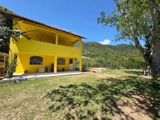 Barrozo Imóveis - Sítio a venda com 16.000 m² com piscina, plantação de aipim.