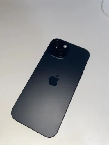 Vende se iPhone 15 semi novo