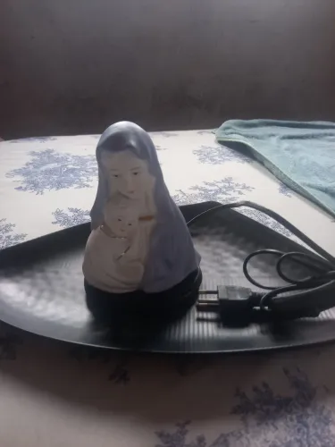Luminária da virgem Maria