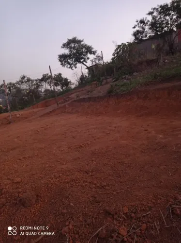 Terreno medindo 30x10