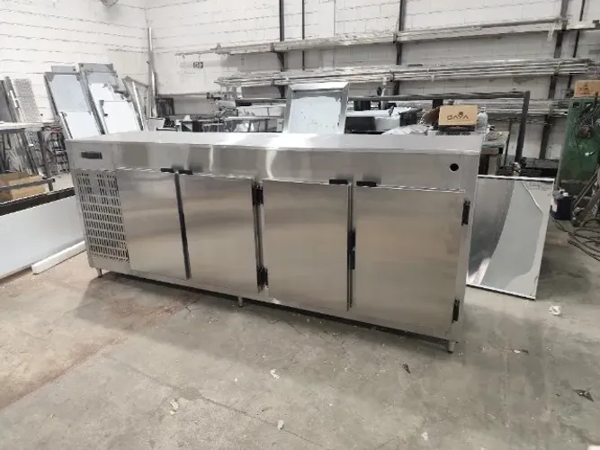 Balcão Refrigerado Profissional Inox 2000x650x900 3 Portas