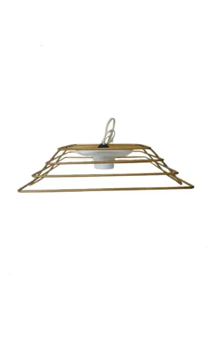 Pendente Aramado Dourado Quadrado 32 X 28 Cm Cabo 77 Cm Cabo Dourado