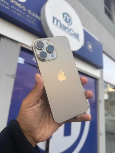 iPhone 15 PRO MAX 256GB seminovo com Garantia Legal 