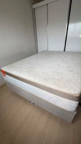 Cama queen box