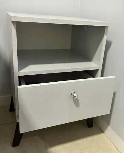 MESA DE CABECEIRA