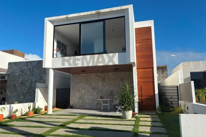 Seu Refúgio em Paripueira: Casa de Condomínio com 4 Quartos - 3 suítes - 260m2