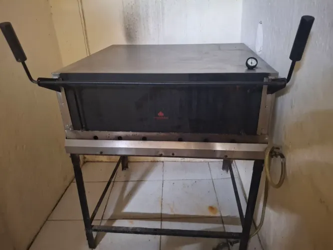Vendo Forno Industrial de pedras refratárias