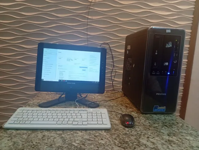 Vendo computador completo 800 reais