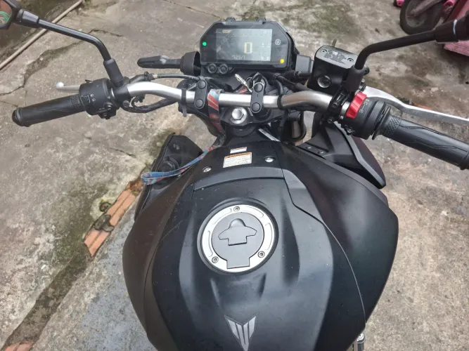 Vende-se moto semi nova