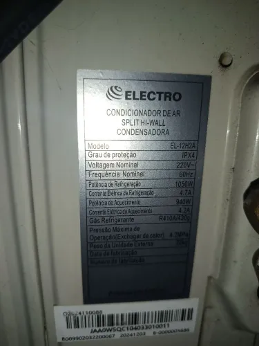 Ar condicionado Split 12000 btu quente/frio 220v