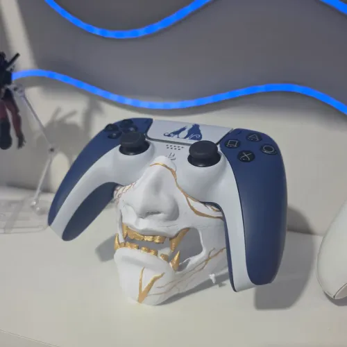 Suporte p/ controle de PS5 / PlayStation 5, impresso em 3D *Novo