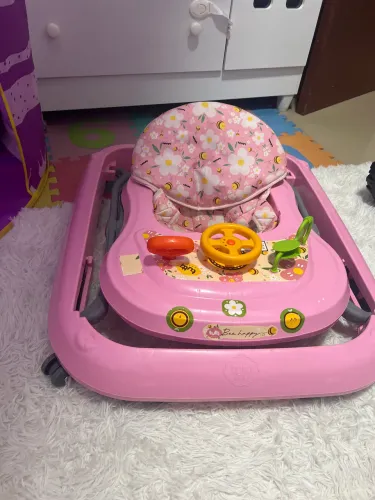 Andajar menina